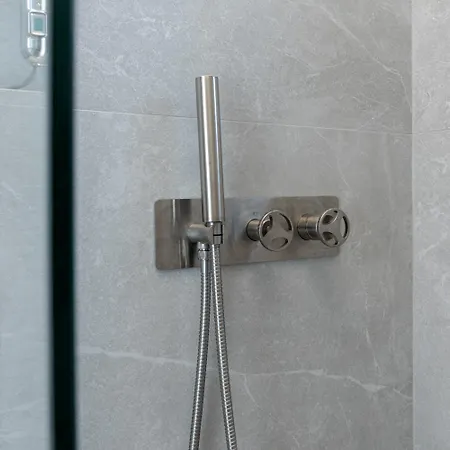 Penthouse Seafront Luxury Apartmán *