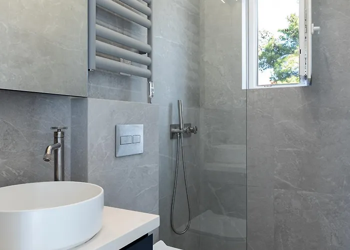 Penthouse Seafront Luxury Epanomi