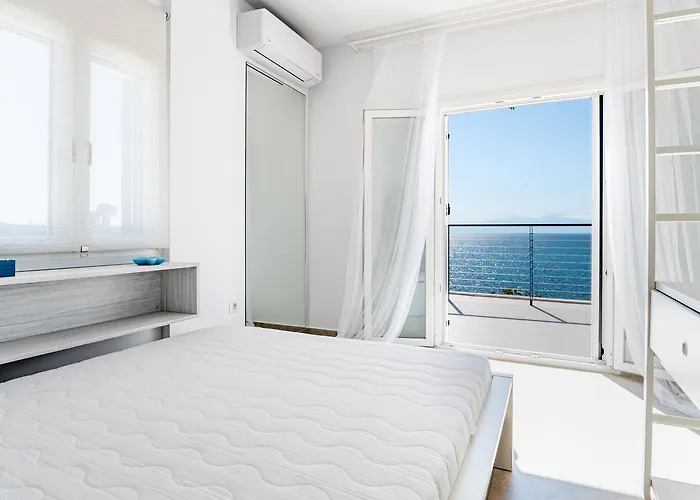 Penthouse Seafront Luxury *