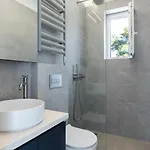 Penthouse Seafront Luxury Epanomí