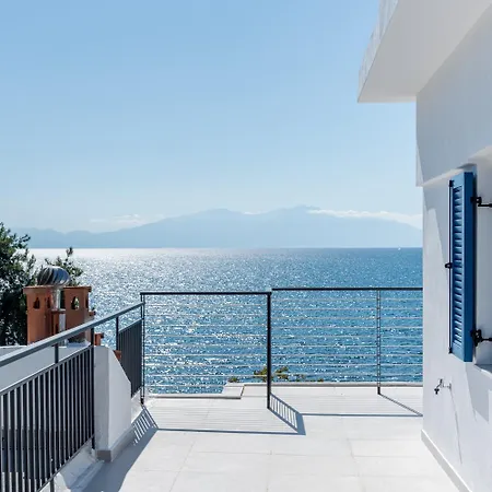 Penthouse Seafront Luxury