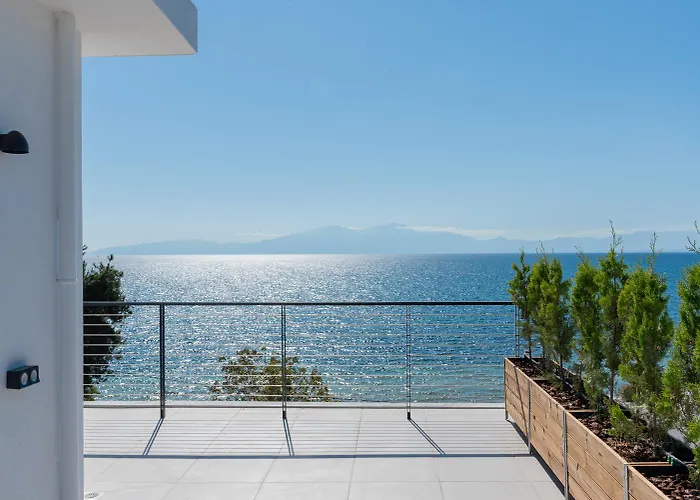 Penthouse Seafront Luxury Appartamento